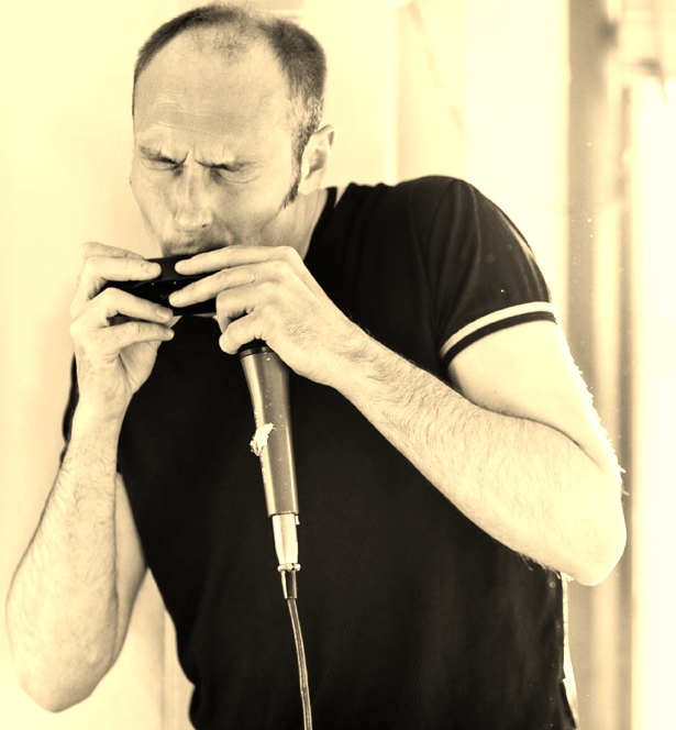 Grisly Harp Pic